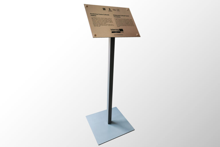 piantane-personalizzate2-ats-grafica-torino