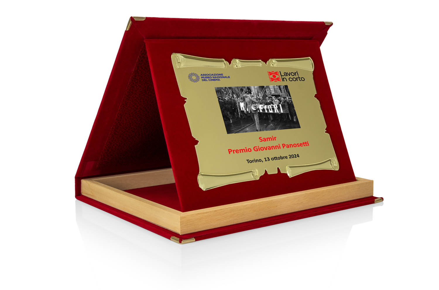 Targa Personalizzata con Astuccio in Velluto Rosso con bordino in legno + Pergamena Oro